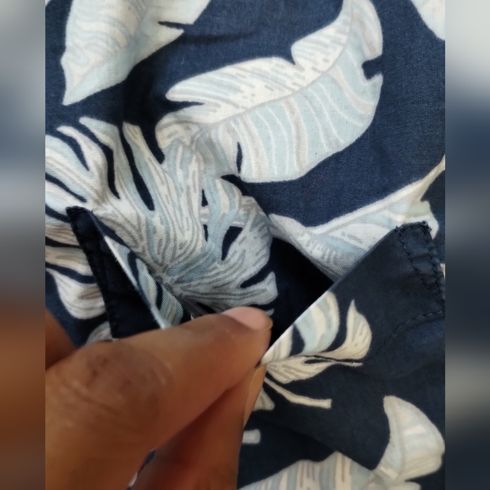 SONOMA Leaf Print Vacation Shirt Blue & White Hawaii Casual Shirts Boy button up - Picture 11 of 11